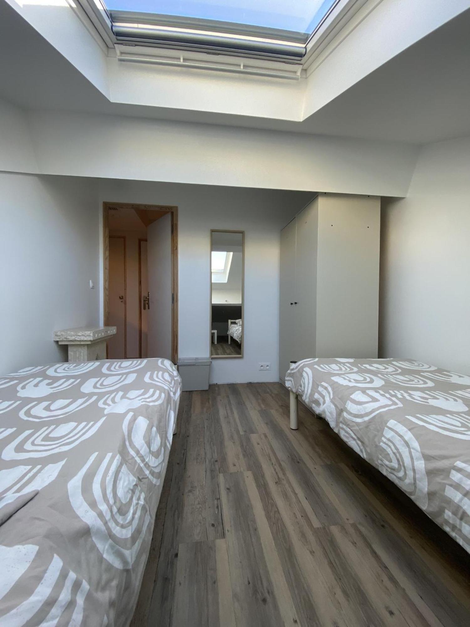 Bohobos Hostel อองทีบส์ ภายนอก รูปภาพ