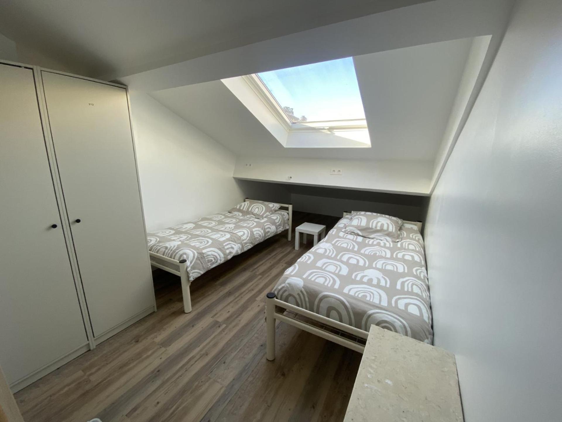 Bohobos Hostel อองทีบส์ ภายนอก รูปภาพ