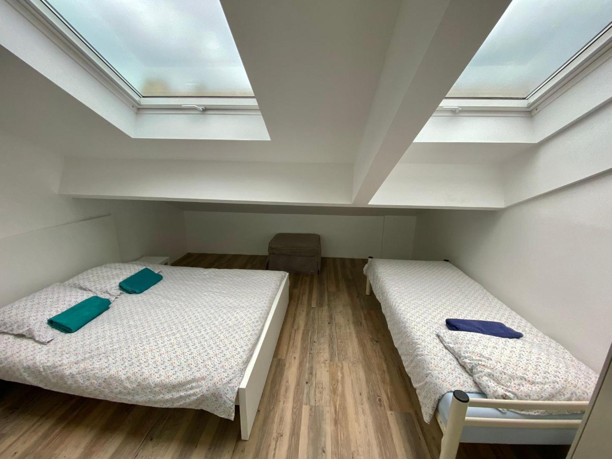 Bohobos Hostel อองทีบส์ ภายนอก รูปภาพ
